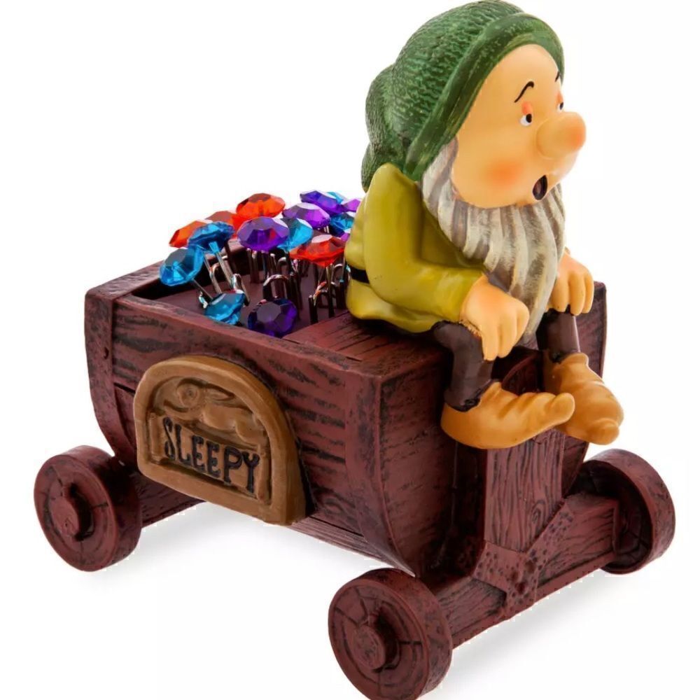 Disney Store Sleepy Snow White and the Seven Dwarfs Figural Trinket Dish Set